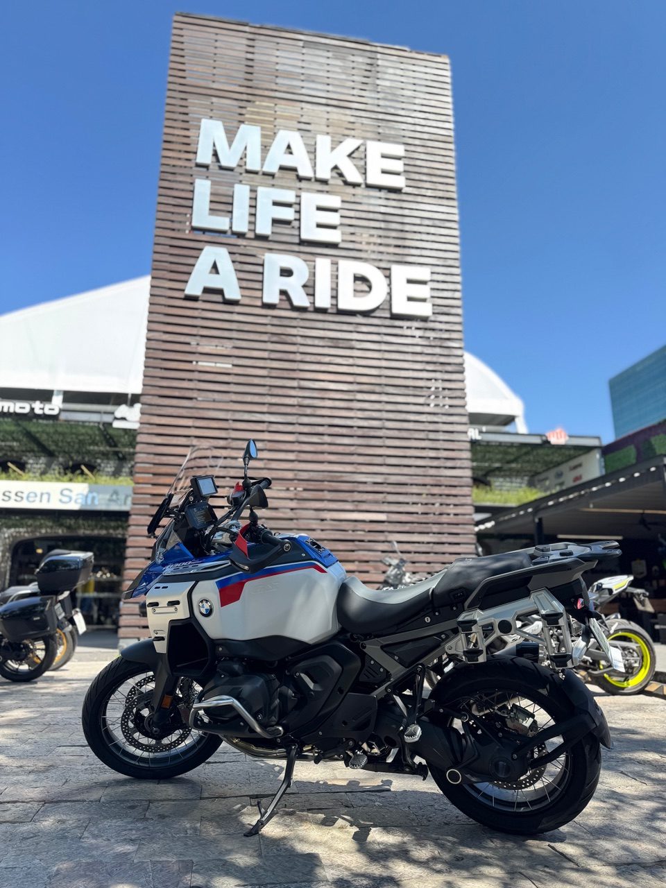 BMW R 1300 GS Adventure con ASA